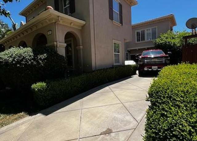 Photo of 430 S Paraiso Way, Tracy, CA 95391