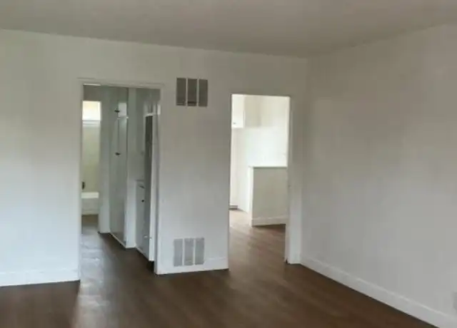 Property at 4722 August St, Los Angeles, CA, 90008, 1 bed, 1 bath, [object Object]