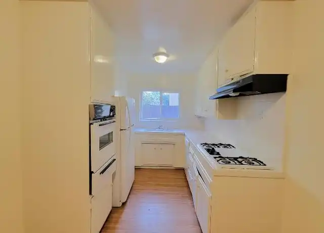 Property at 2332 S Beverly Glen Blvd, Los Angeles, CA, 90064, 1 bed, 1 bath, [object Object]