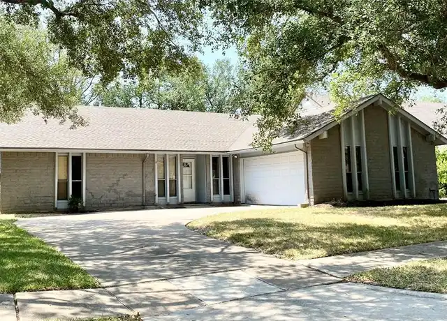 Property at 2819 Colony Dr, Sugar Land, TX, 77479, 4 beds, 2 baths, [object Object]