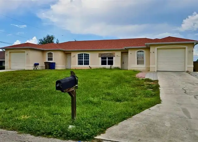 Property at 2218 Putter Ln, Lehigh Acres, FL, 33973, 2 beds, 2 baths, [object Object]