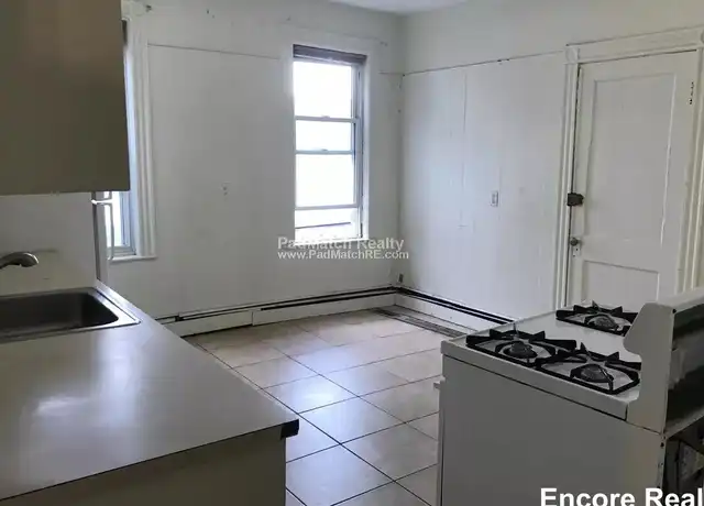 Property at 9 Fulkerson St Unit 3, Cambridge, MA, 02141, 3 beds, 1 bath, [object Object]