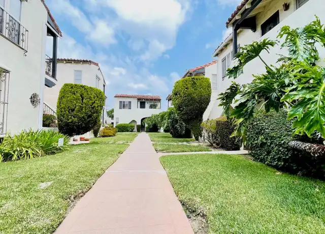 Property at 1503 1/2 12th Ave Unit 1503 1/2, Los Angeles, CA, 90019, 2 beds, 1 bath, [object Object]