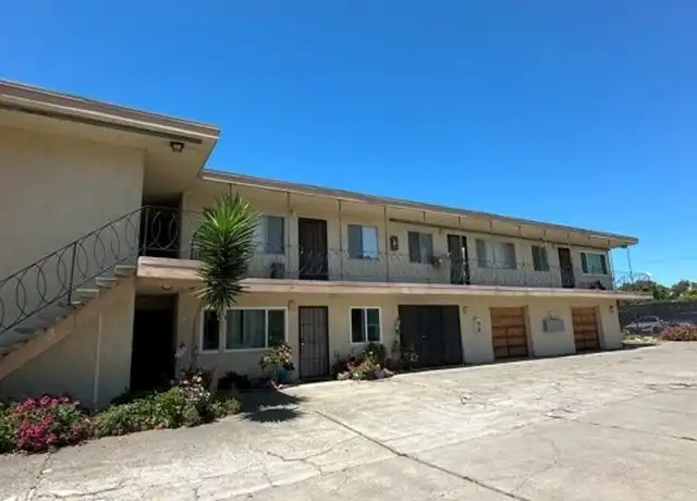 Property at 586 Berry Ave Unit 2, Hayward, CA, 94544, 2 beds, 1 bath, [object Object]