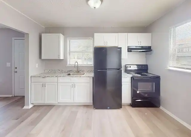 Property at Lakeland Manor Apartment Homes - 929 Gilmore Ave, Lakeland, FL, 33801, 1-3 bed, 1-1.5 bath, [object Object]