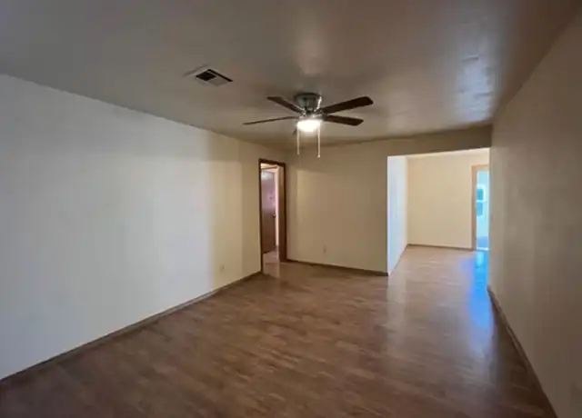 Property at 1037 SW 103rd St, Oklahoma City, OK, 73139, 3 beds, 1.5 baths, [object Object]