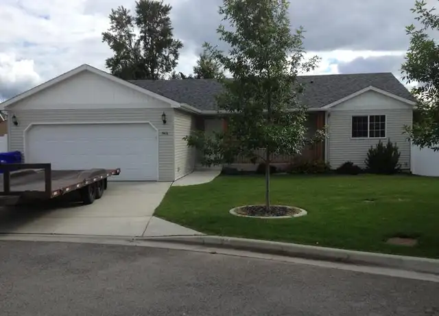 Property at 9416 E Heroy Ct, Spokane, WA, 99206, 3 beds, 2 baths, [object Object]