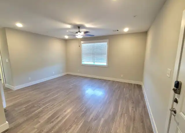 Property at 1620 Oak Tree Dr Unit 1105, Houston, TX, 77080, 2 beds, 2 baths, [object Object]