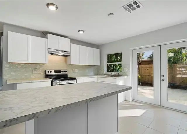 Property at 1598 NE 36th St, Oakland Park, FL, 33334, 2 beds, 1 bath, [object Object]