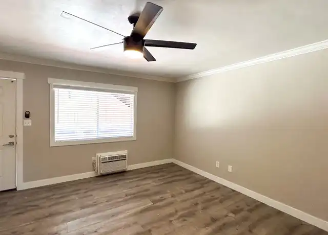 Property at 424 Emerald Ave, El Cajon, CA, 92020, 3 beds, 1 bath, [object Object]