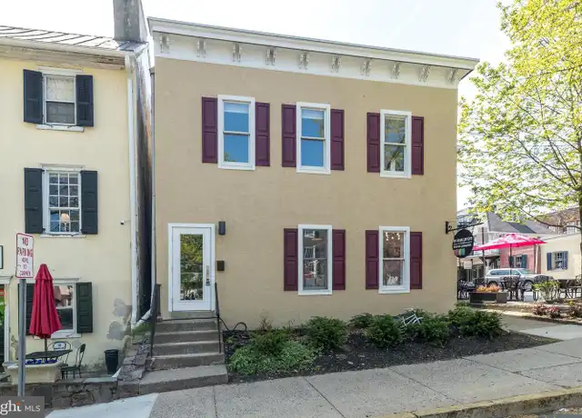 Property at 4 W Oakland Ave Unit 2C, Doylestown, PA, 18901, 2 beds, 1 bath, [object Object]