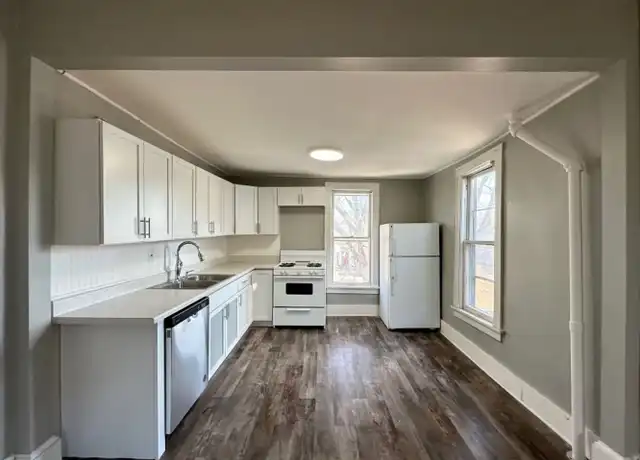 Property at 2711 Aldrich Ave S Unit 2, Minneapolis, MN, 55408, 4 beds, 1 bath, [object Object]