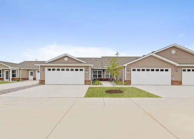 Property at Redwood Bellevue South 25th Street - 10530 S 24th Plz, Bellevue, NE, 68123, 2 beds, 2 baths, [object Object]