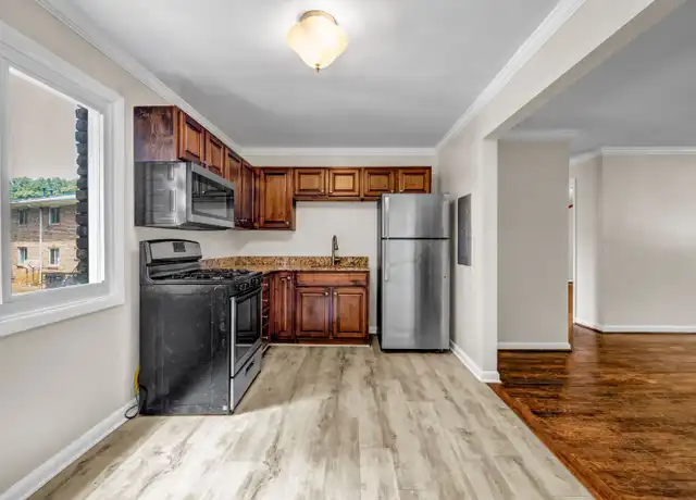 Property at 1625 Line Cir Unit 1, Decatur, GA, 30032, 2 beds, 1 bath, [object Object]