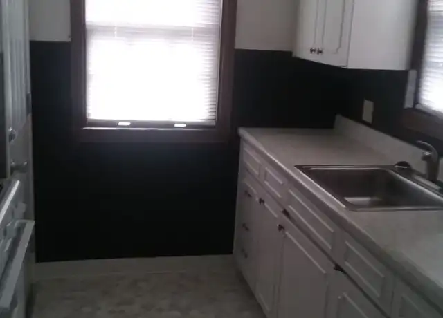 Property at 21 E Kansas City St Unit 21, Rapid City, SD, 57701, 3 beds, 1 bath, [object Object]