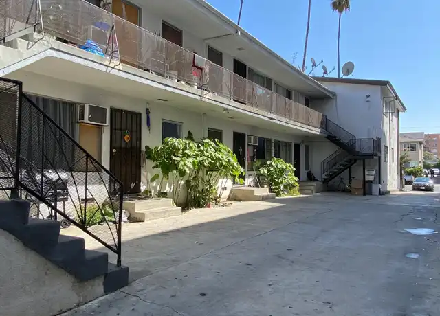 Property at 515 S Manhattan Pl Unit 1, Los Angeles, CA, 90020, 1 bed, 1 bath, [object Object]