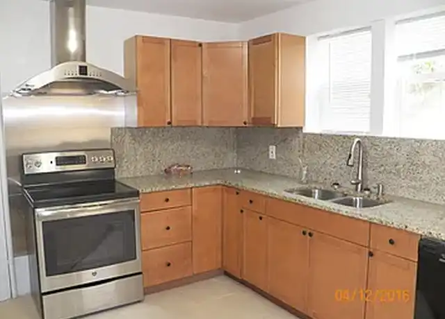 Property at 115 E Chapman Rd, Lutz, FL, 33549, 3 beds, 2 baths, [object Object]