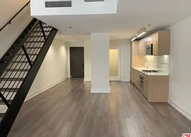 Property at 727 W 7th St #917, Los Angeles, CA, 90017, 1 bed, 1.5 baths, [object Object]