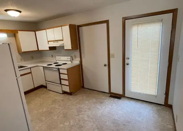 Property at 4610 Speros Ln Unit 4609 2, Eau Claire, WI, 54701, 2 beds, 1 bath, [object Object]