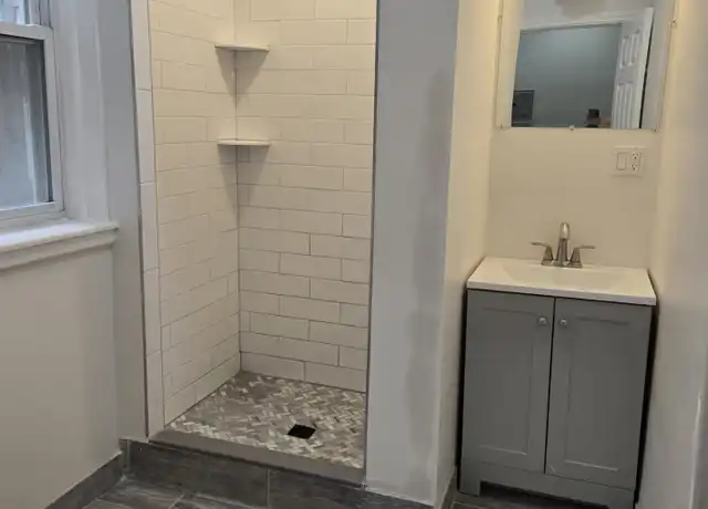 Property at 1193 Commonwealth Ave Unit 5, Boston, MA, 02134, 2 beds, 1 bath, [object Object]