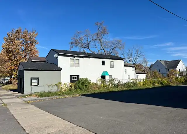 Property at 205 Cherry St Unit 11, Syracuse, NY, 13210, 3 beds, 2 baths, [object Object]