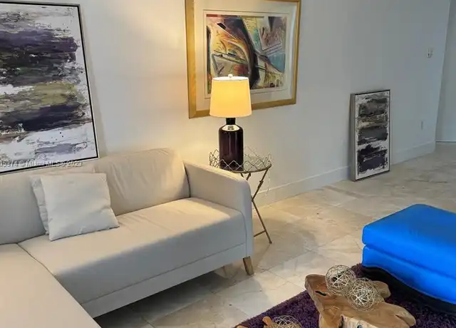 Property at 170 SE 14th St Unit A2405, Miami, FL, 33131, 2 beds, 2 baths, [object Object]
