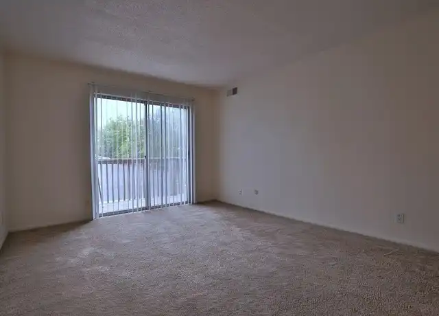 Property at 1420 W Glen Ave Apt 315, Peoria, IL, 61614, 1 bed, 1 bath, [object Object]