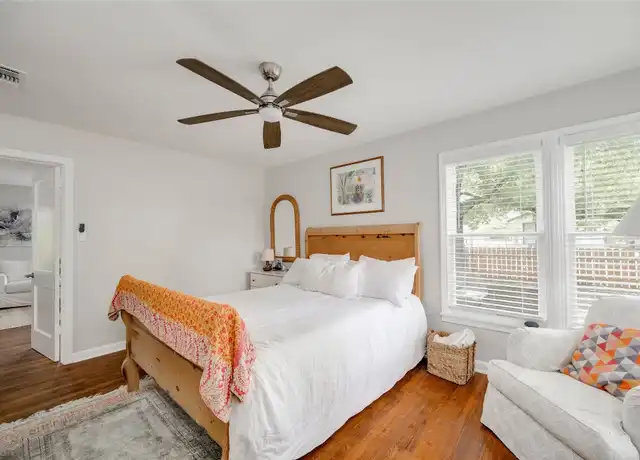 Property at 5000 Lynndale Dr Unit A, Austin, TX, 78756, 2 beds, 1 bath, [object Object]