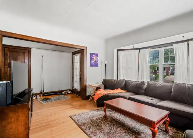 Property at 3013 N Murray Ave Unit 3013 Murray, Milwaukee, WI, 53211, 3 beds, 1 bath, [object Object]