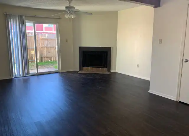 Property at 1907 Jasper Ave Unit 1907-C, Baton Rouge, LA, 70810, 2 beds, 1.5 baths, [object Object]