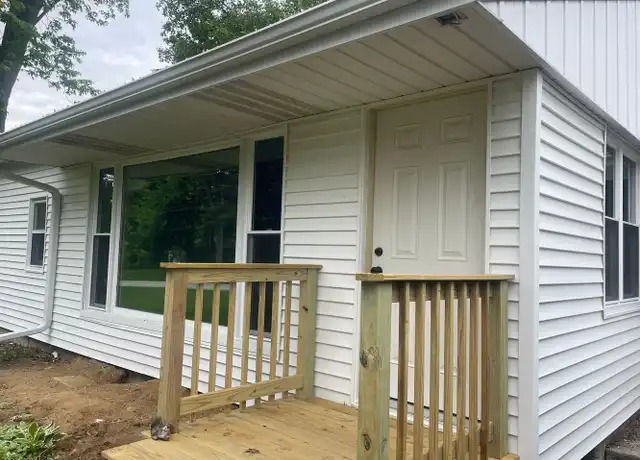 Property at 55 Hayes Leonard Rd, Valparaiso, IN, 46385, 3 beds, 1 bath, [object Object]