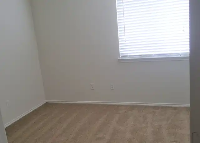 Property at 406 Creston St, Hutto, TX, 78634, 4 beds, 2 baths, [object Object]