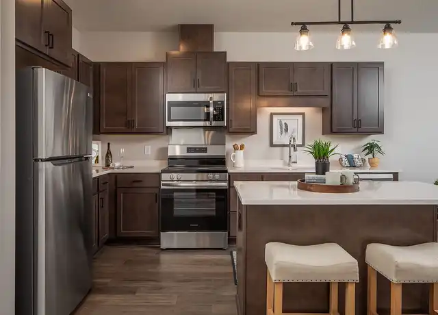 Property at Oakdale Commons - 55+ - 1135 Hadley Ave N, Saint Paul, MN, 55128, 2 beds, 1-2 bath, [object Object]