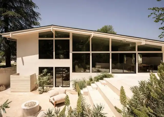 Property at 4722 Larkwood Ave, Woodland Hills, CA, 91364, 3 beds, 2 baths, [object Object]