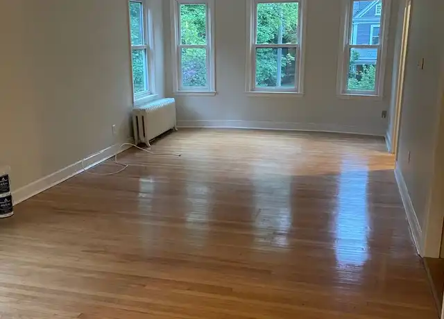 Property at 262 Lake Ave, Newton Highlands, MA, 02461, 2 beds, 1 bath, [object Object]