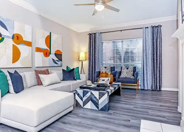 Property at The Dorchester Apartments - 5300 Spring Valley Rd, Dallas, TX, 75254, 1-2 bed, 1-2 bath, [object Object]