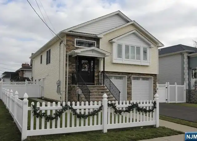 Property at 7 Grant St Unit 1, Elmwood Park, NJ, 07407, 2 beds, 1 bath, [object Object]
