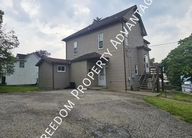 Property at 130 Hall Ave Unit Top, Washington, PA, 15301, 2 beds, 1 bath, [object Object]
