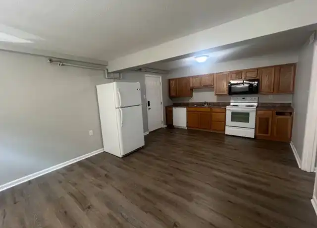 Property at 147 Lakeshore Dr Unit 10, Lexington, KY, 40502, 2 beds, 1 bath, [object Object]