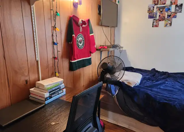 Property at 532 Niagara St, Eau Claire, WI, 54703, 3 beds, 1 bath, [object Object]