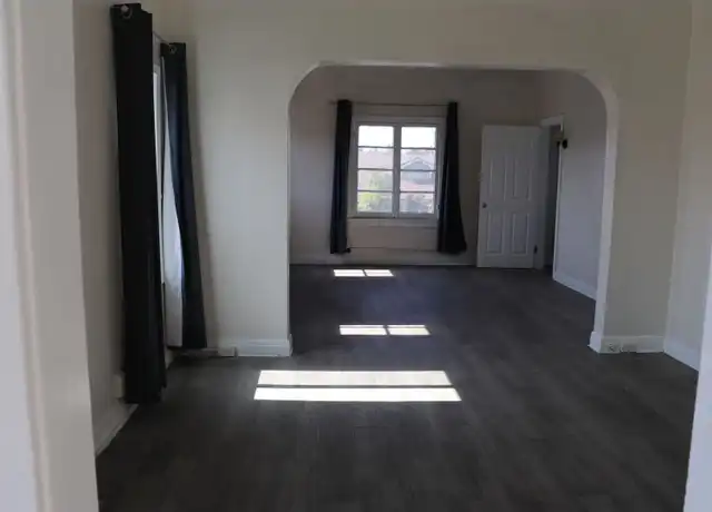 Property at 1220 E 43rd St Unit 1220 1/2, Los Angeles, CA, 90011, 1 bed, 1 bath, [object Object]