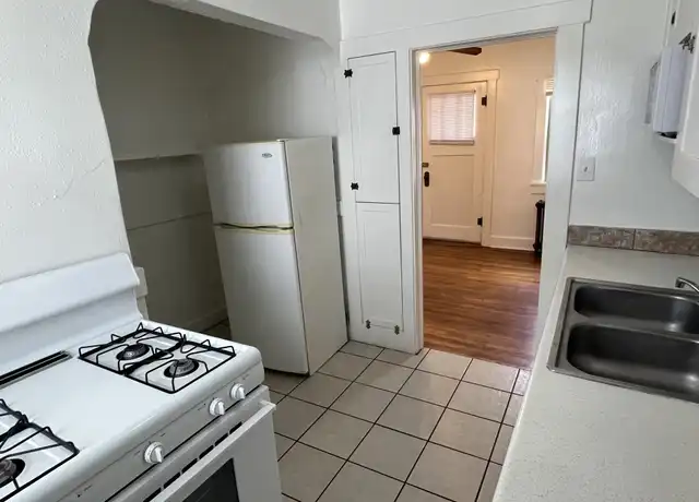 Property at 803 Marquette Ave NW Unit 10, Albuquerque, NM, 87102, 1 bed, 1 bath, [object Object]