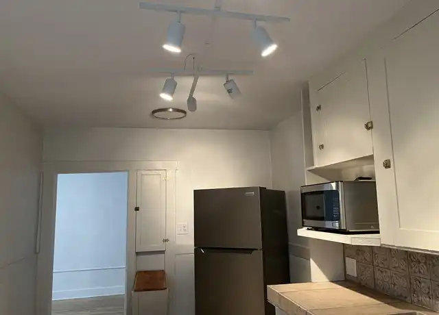 Property at 803 Marquette Ave NW Unit 10, Albuquerque, NM, 87102, 1 bed, 1 bath, [object Object]