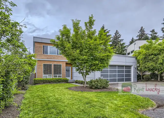 Property at 1234 NE 117th St, Seattle, WA, 98125, 5 beds, 2.5 baths, [object Object]