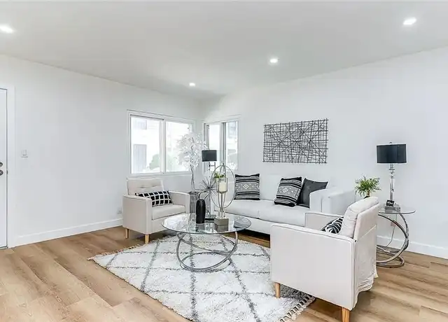 Property at 725 Larch St #5, Inglewood, CA, 90301, 1 bed, 1 bath, [object Object]
