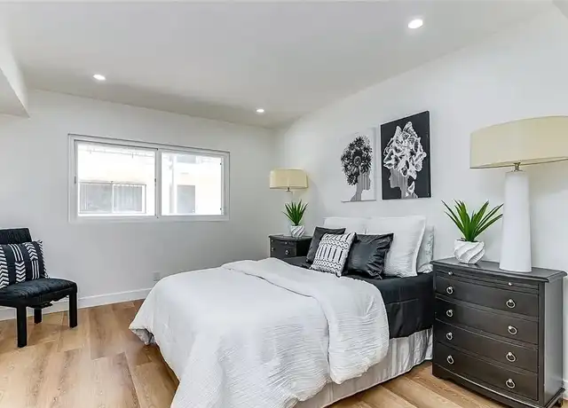 Property at 725 Larch St #5, Inglewood, CA, 90301, 1 bed, 1 bath, [object Object]
