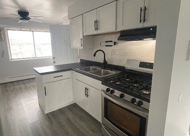Photo of 17738 Commercial Ave Unit 2S, Lansing, IL 60438