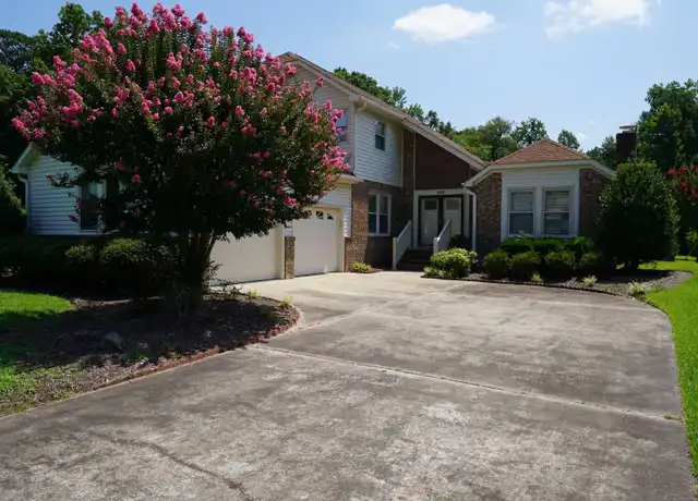 Property at 507 University Dr, Jacksonville, NC, 28546, 3 beds, 3 baths, [object Object]