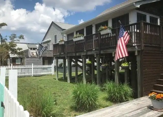 Property at 144 Bungalow Ln, Ocean Beach, NY, 11770, 2 beds, 1 bath, [object Object]