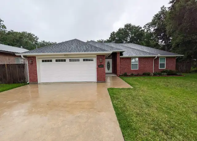 Property at 209 E 2nd St, Port Neches, TX, 77651, 3 beds, 2 baths, [object Object]